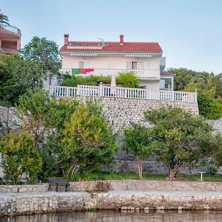 Gostinjska kuća And By The Sea - Gonar, Rab - 16761 Supetarska Draga