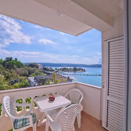 And By The Sea - Gonar, Rab - 16761 Supetarska Draga