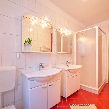 And By The Sea - Gonar, Rab - 16761 Supetarska Draga